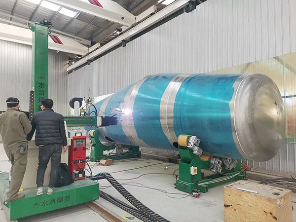 Automatyczna maszyna do spawania obwodowego puszek aluminiowych w samochodach